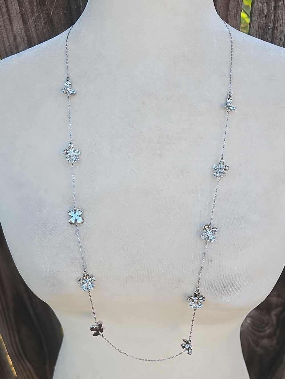 Ann Taylor Factory Silver Floral Station Necklace